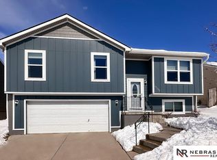 19702 Laci St, Omaha, NE 68135