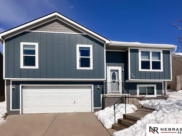 19702 Laci St, Omaha, NE 68135