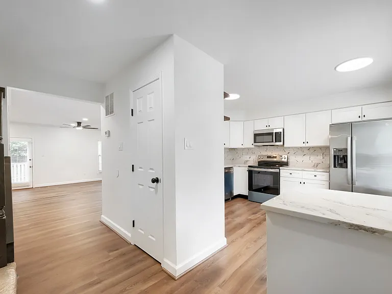 8573 Black Star Cir — Photo 3