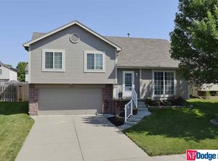 18726 Allan St, Omaha, NE 68135