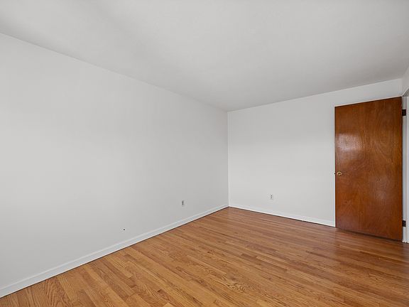 5th image of 19 Albert Avenue