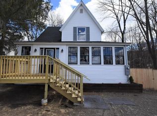 92 Hampstead Pl, Athol, MA 01331