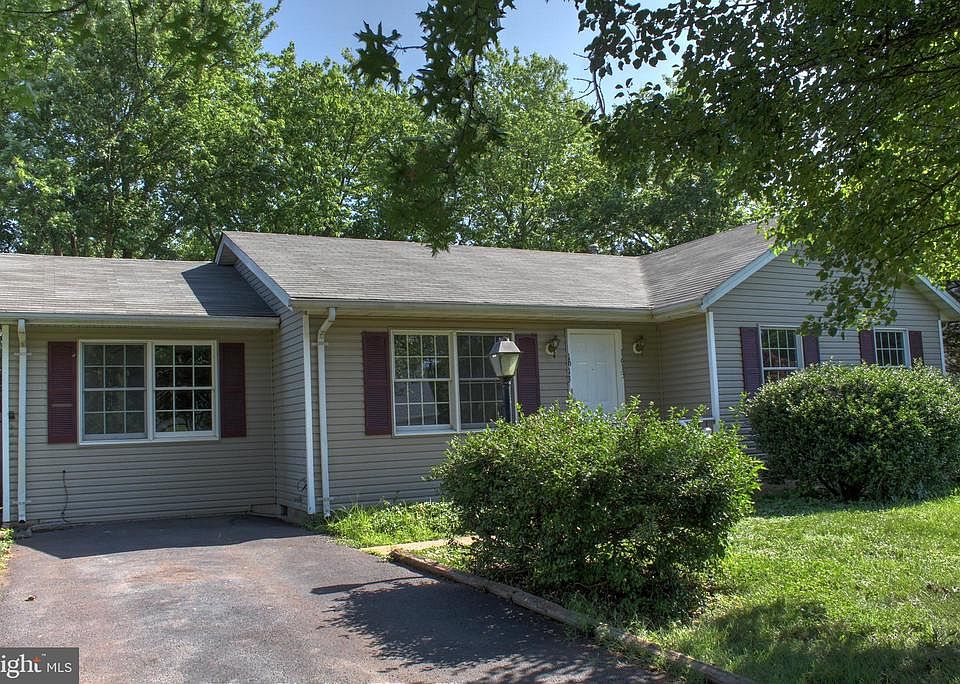 1st image of 1613 Harrier Ln