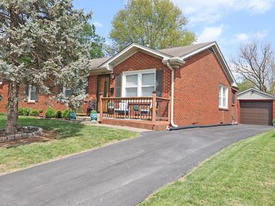 1689 Harrogate Rd, Lexington, KY, 40505
