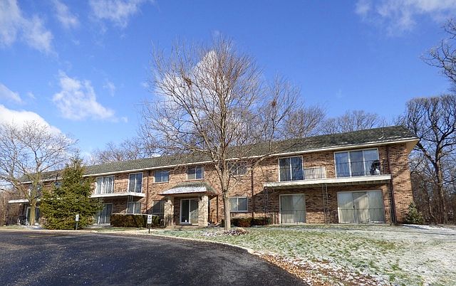 1st image of 191 Hillcrest Ter APT 2C