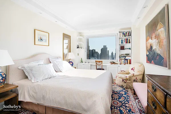 Sold by Sotheby's International Realty | media 15