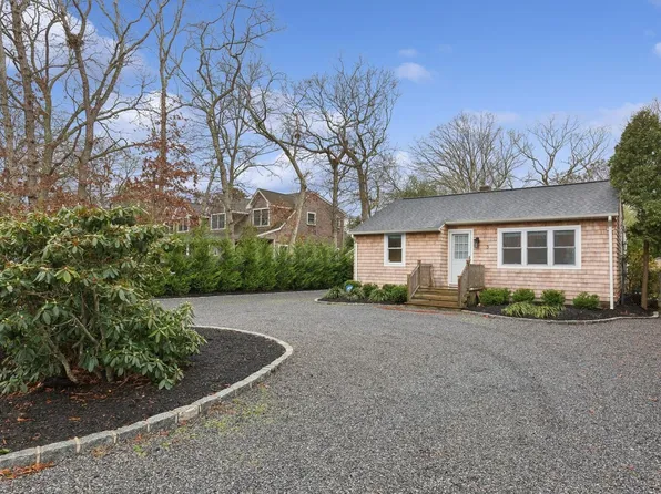 3 Percy Street, Westhampton, NY 11977