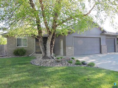 7512 W Stoney Creek St, Sioux Falls, SD, 57106