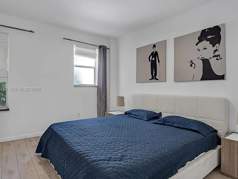 747 Michigan Ave #201 — Photo 11
