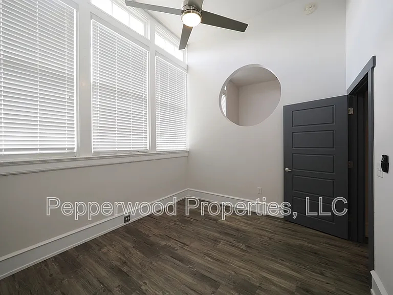 600 Magnolia St #104 — Photo 8