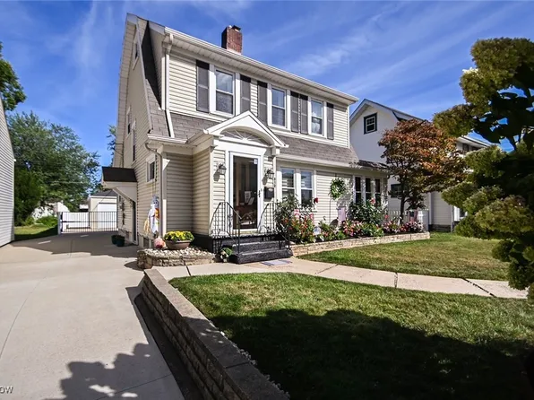 312 Raff Rd NW, Canton, OH 44708