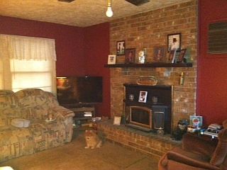2nd image of 305 W Live Oak St