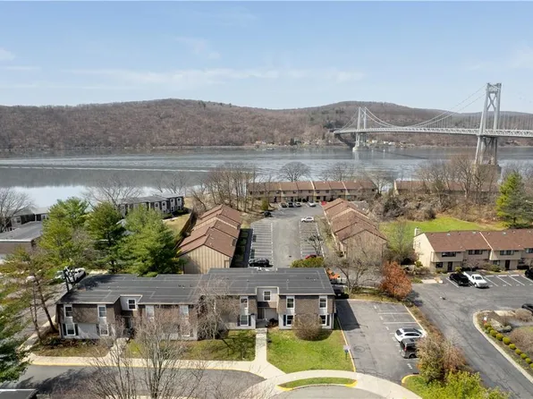 8 Stout Court #C, Poughkeepsie, NY 12601