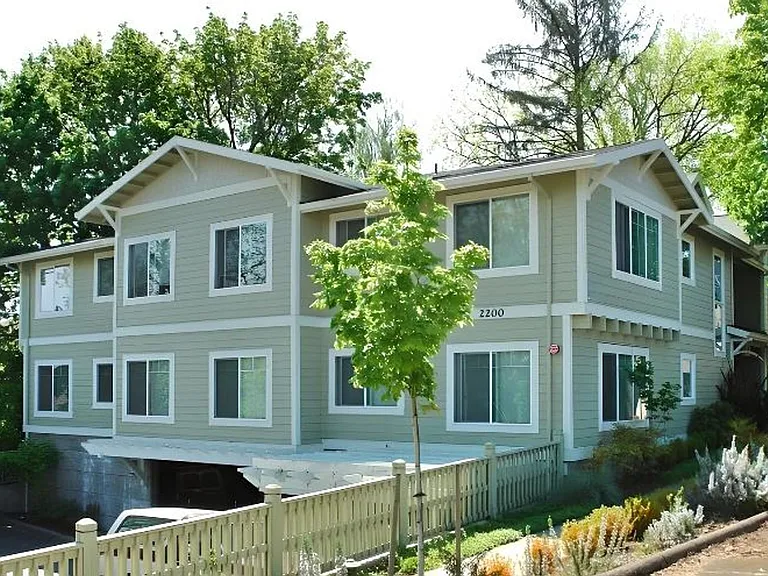 2200 NW Jackson Ave #214 — Photo 10