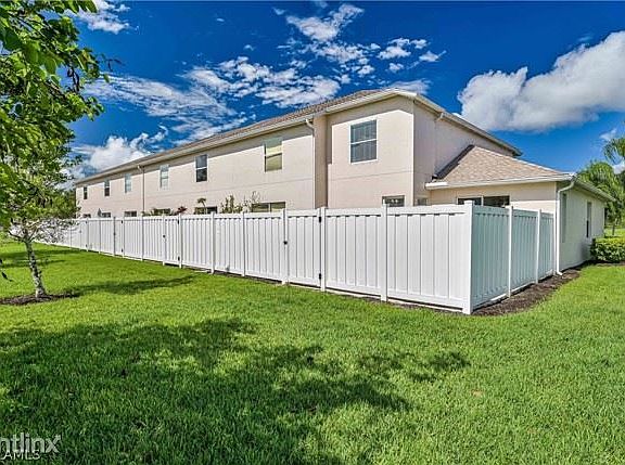 2nd image of 3613 Pine Oak Cir
