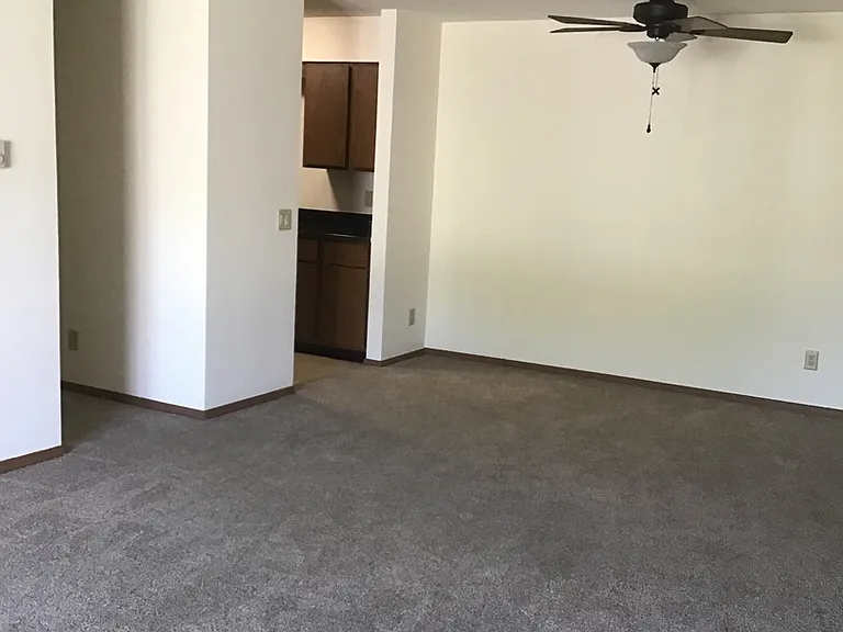 High Point Commons Apartments — Photo 38
