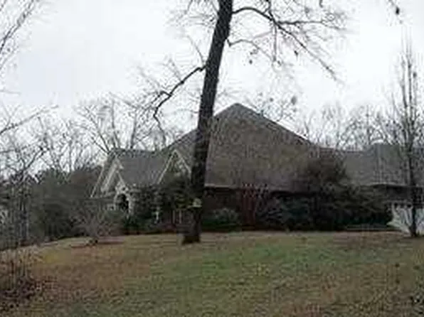 175 McGriff Rd, Deatsville, AL 36022