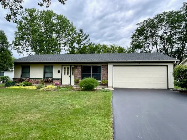 105 Burr Oak Dr, Lake Zurich, IL 60047
