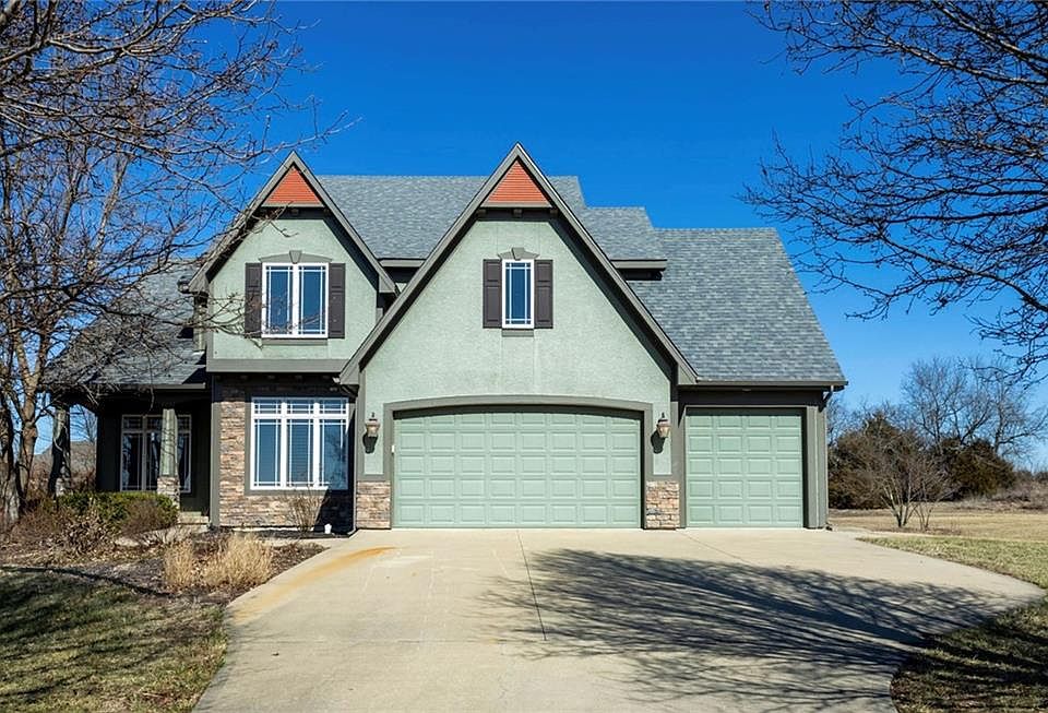 28993 Bluestem Dr, Paola, KS 66071 | Zillow