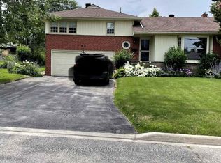 82 Roy Dr, Mississauga, ON L5M 1A7