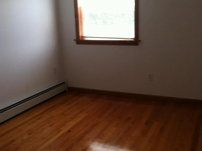 35 School St #2 — Photo 3