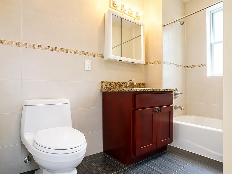 92 Canal St #5A — Photo 6