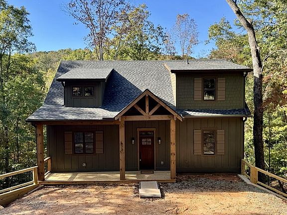 2nd image of 673 Spalding Cir
