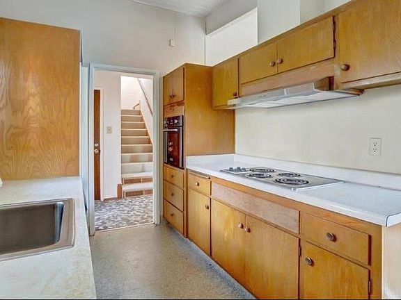 2nd image of 5125 Cypress Ave