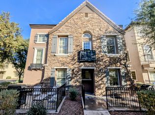 2776 S Balsam Dr, Gilbert, AZ 85295