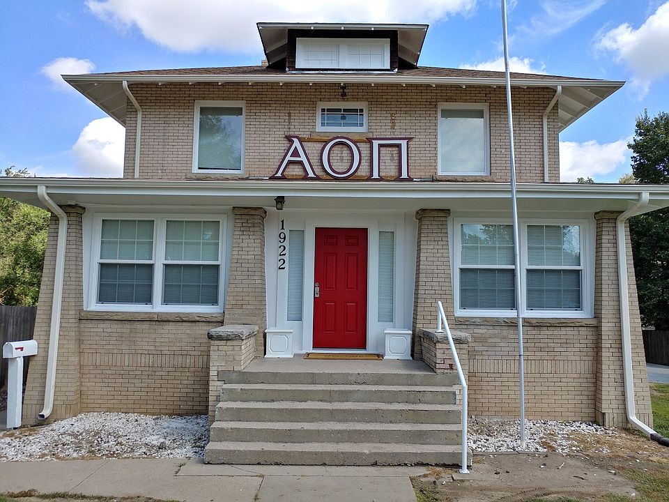 1st image of 1922 8th Ave