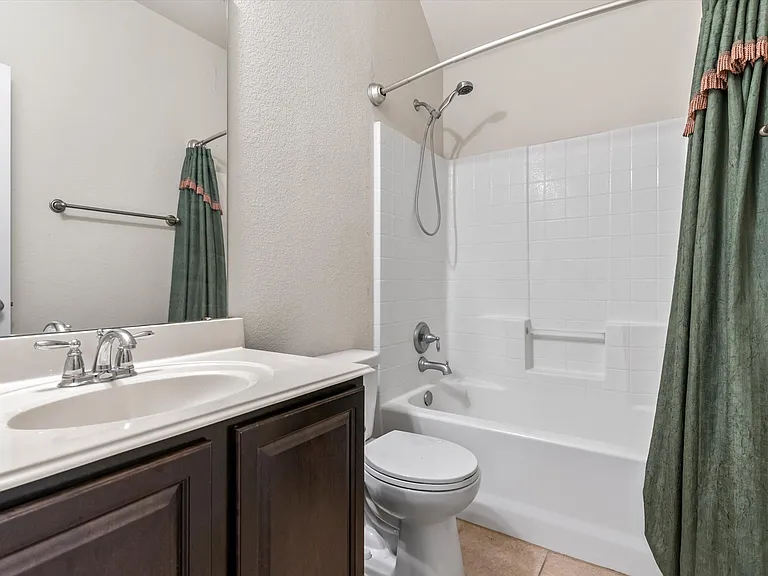 5733 Coleto Creek Cir — Photo 5