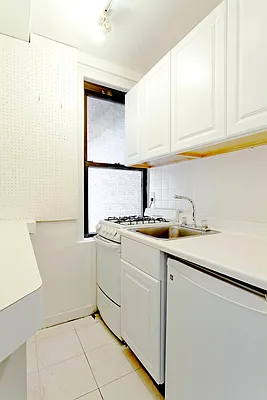 Sold by Zollinger and Associates | media 14