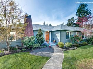 2216 SW Sunset Dr, Portland, OR 97239