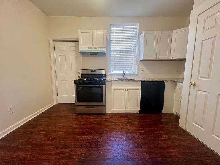 2165 W Grange Ave — Photo 10