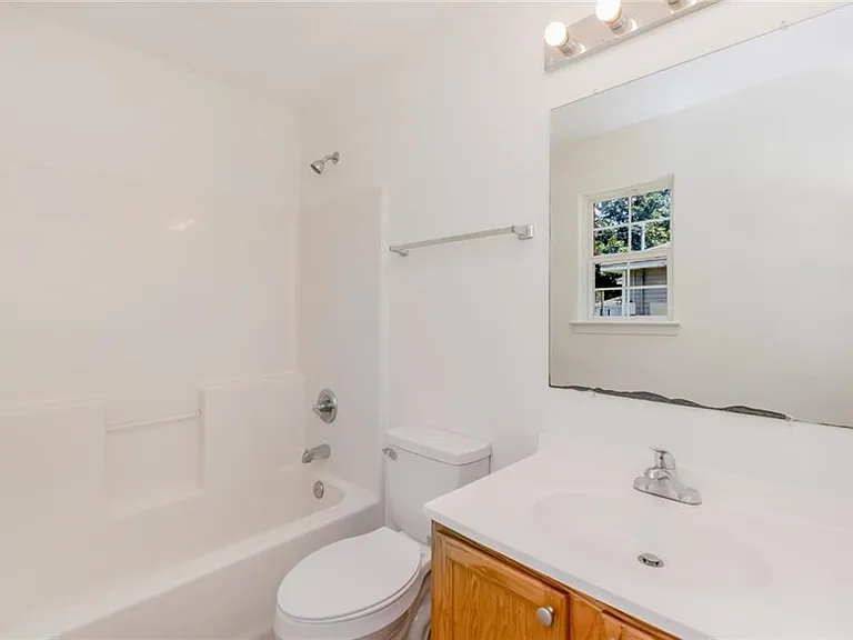9932 Magnolia Crest Dr W — Photo 21