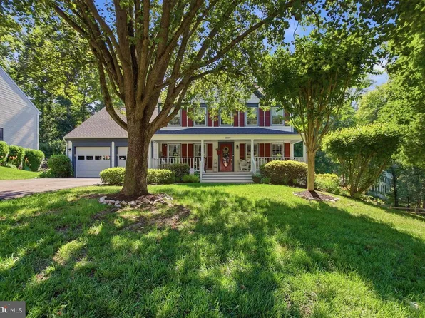 12207 Knightsbridge Dr, Woodbridge, VA 22192