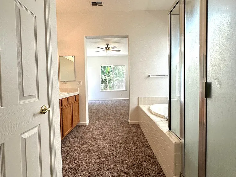 3545 Laguna Ct — Photo 24