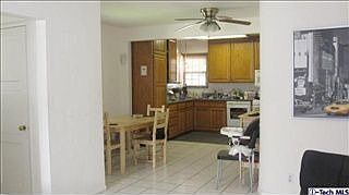 4th image of 6534 Kraft Ave