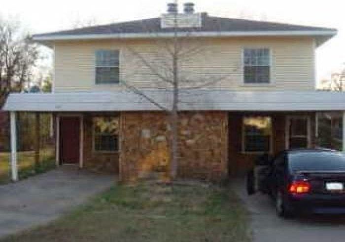 1st image of 914 Acacia Cir