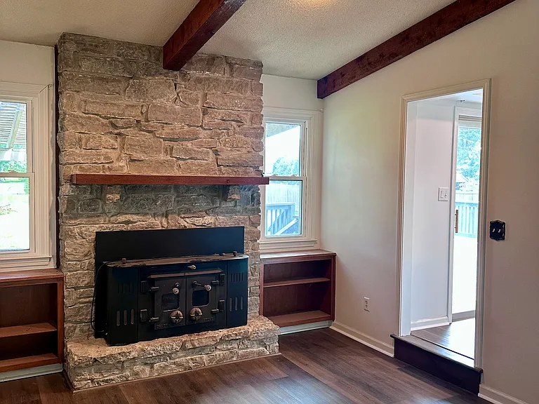 4875 Catalina Dr S — Photo 8