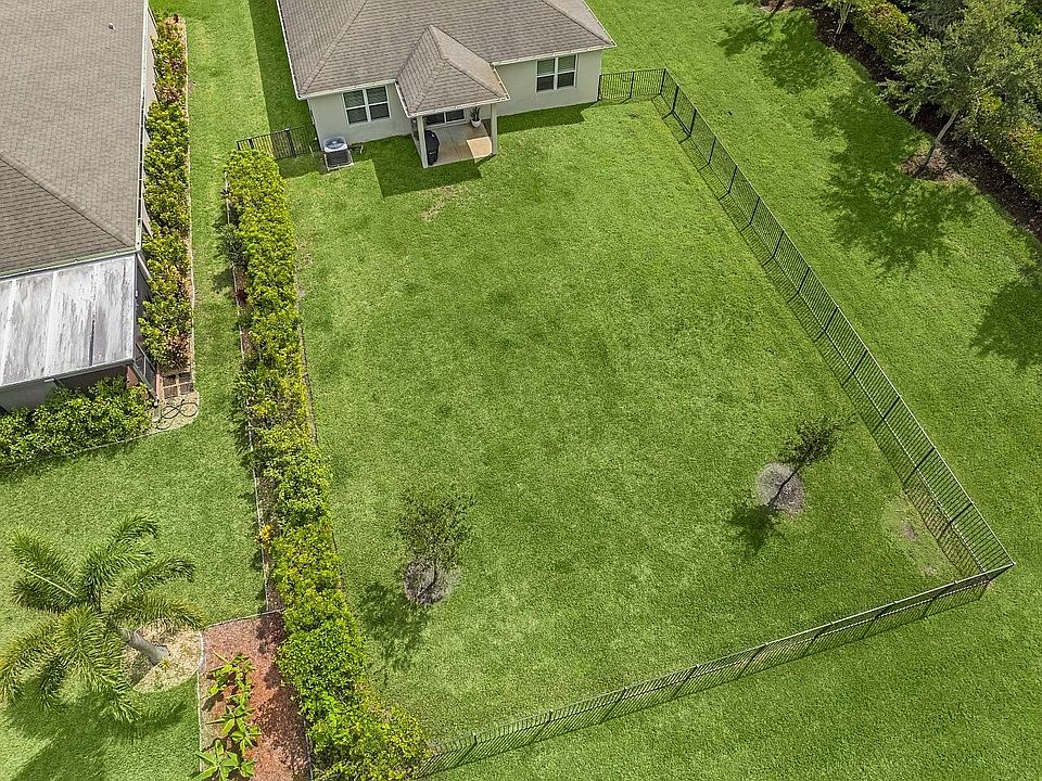 1st image of 2281 Garfield Drive SW