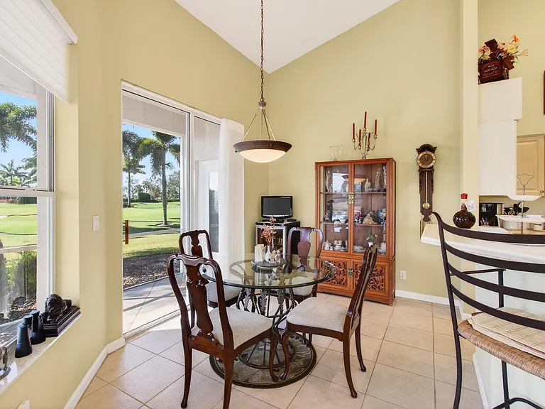 6862 Swansea Ln — Photo 17