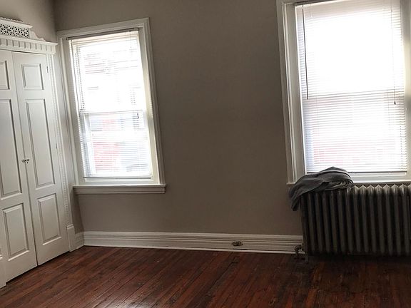 4th image of 1329 N Hollywood St