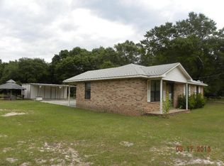 7666 Johnson Rd, Milton, FL 32583