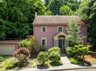 2370 SW Montgomery Dr, Portland, OR 97201