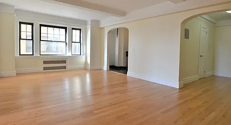 Rented by Manhattan Realty Group