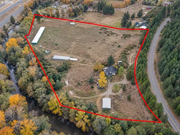 3768 Azalea Glen Rd, Glendale, OR 97442