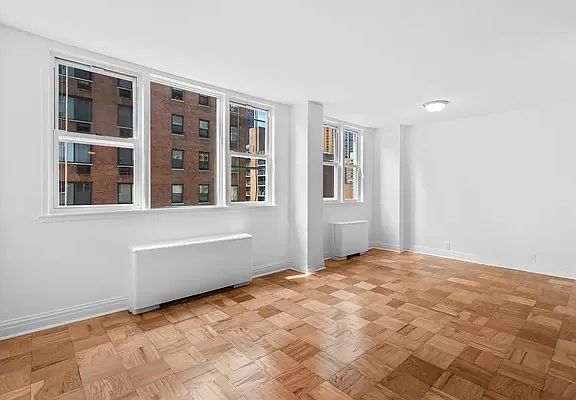 4th image of 201 E 36th St APT 11B
