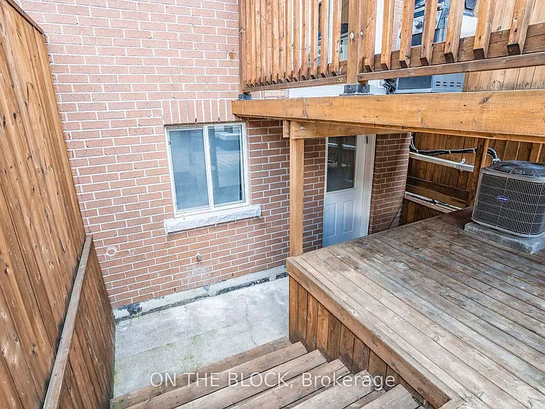 49 Leslie St #BASEMENT — Photo 3