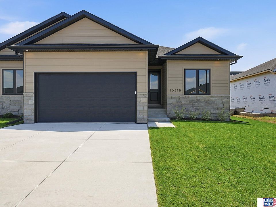 1st image of 10515 Majestic Ln
